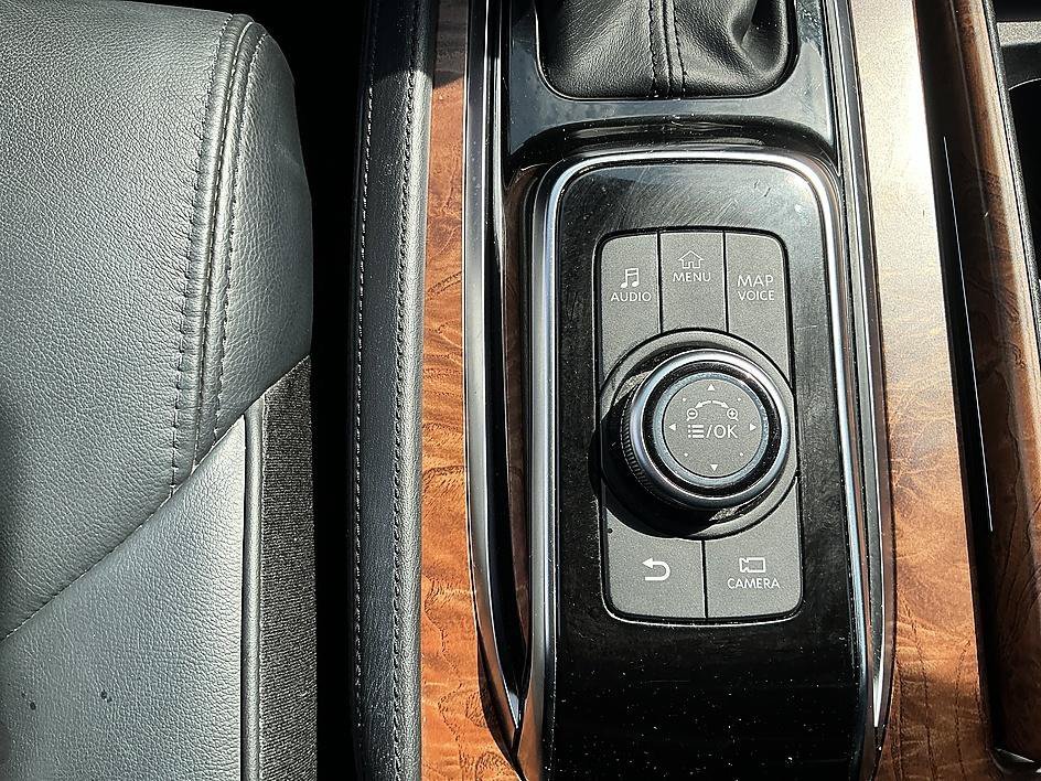 Certified Used 2023 Gun Metallic Nissan SL image 22