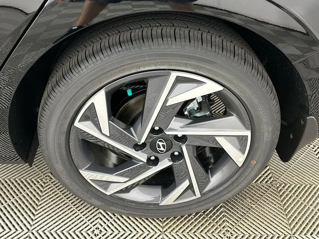 New 2026 Black Hyundai Limited image 21
