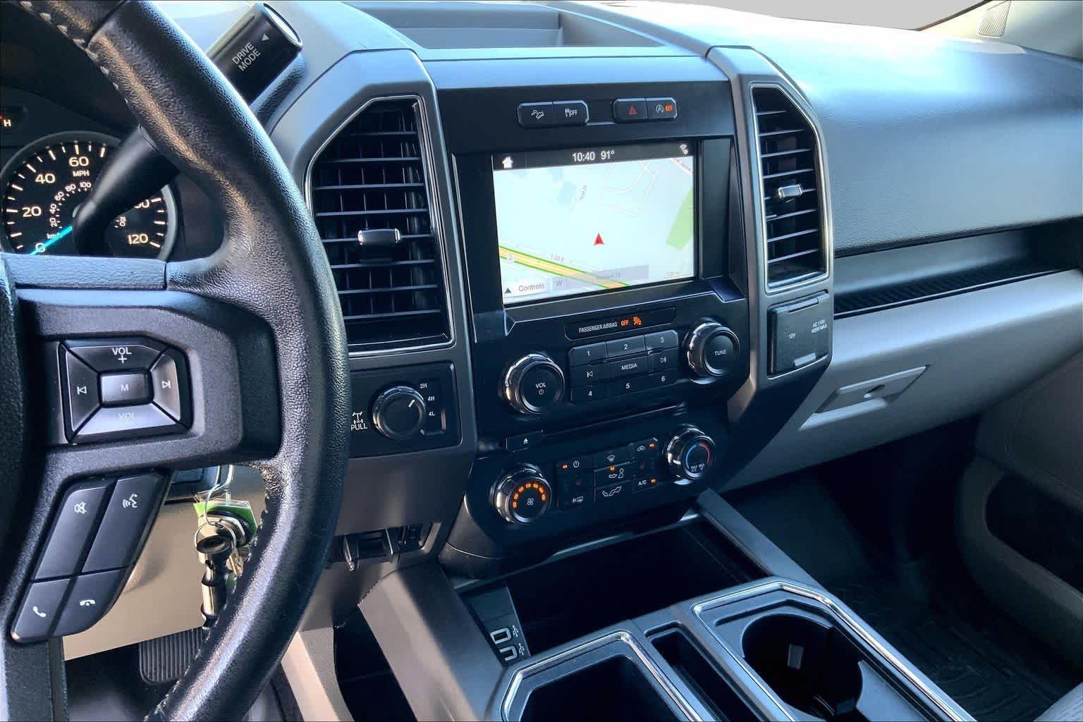 Used 2018 Oxford White Ford XLT image 6