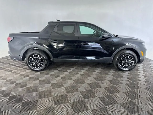 Used 2024 Black Hyundai SEL image 5