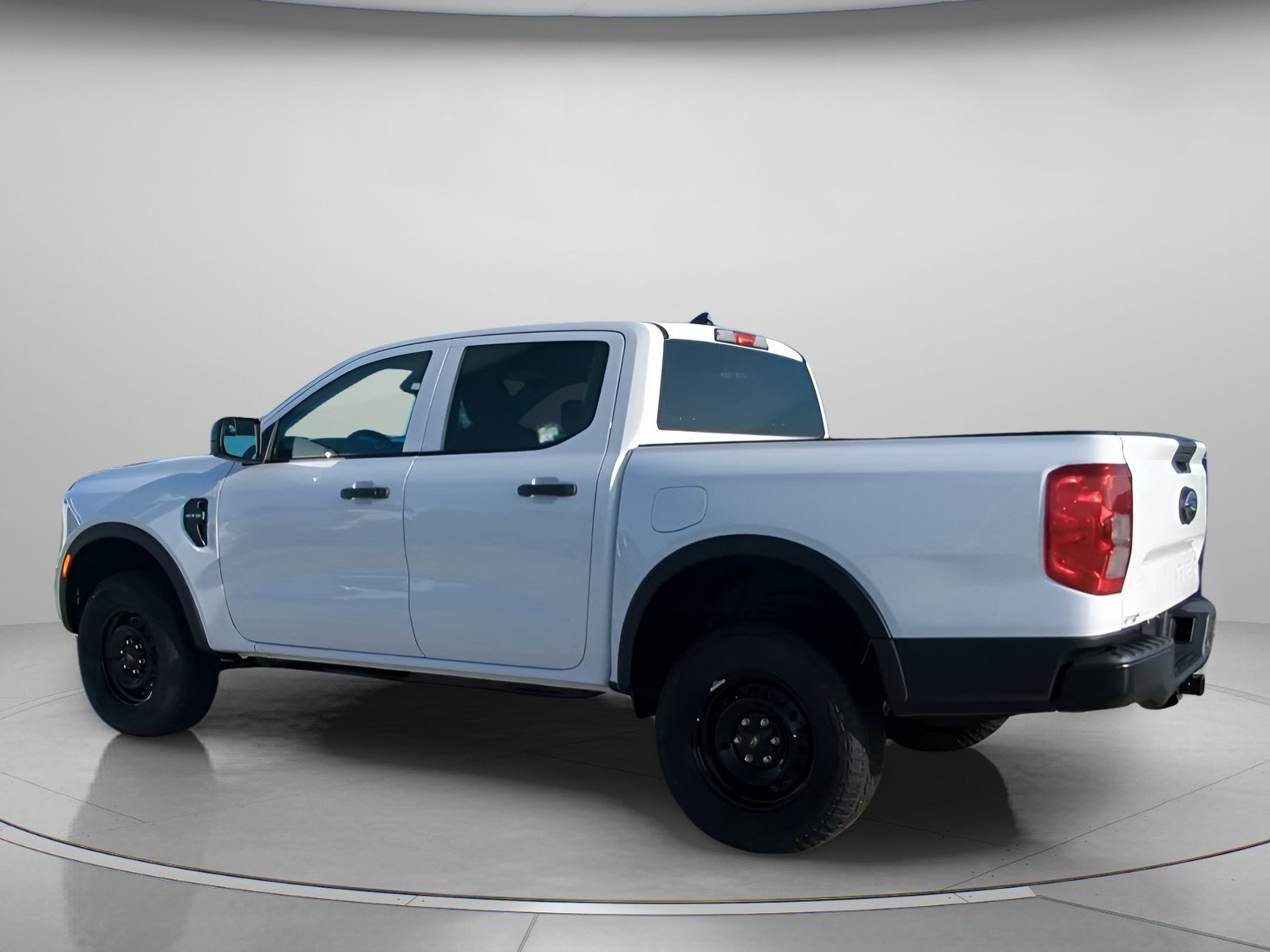 New 2026 Oxford White Ford XL image 16