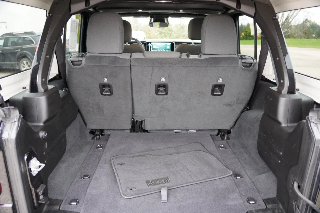 Certified Used 2025 Black Jeep Rubicon image 20