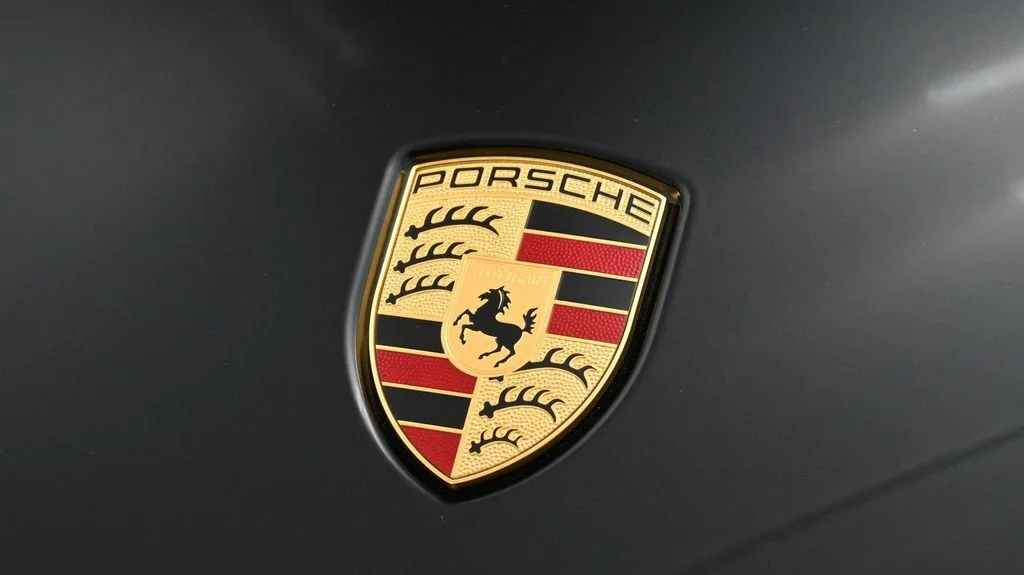Used 2023  Porsche Platinum Edition image 19