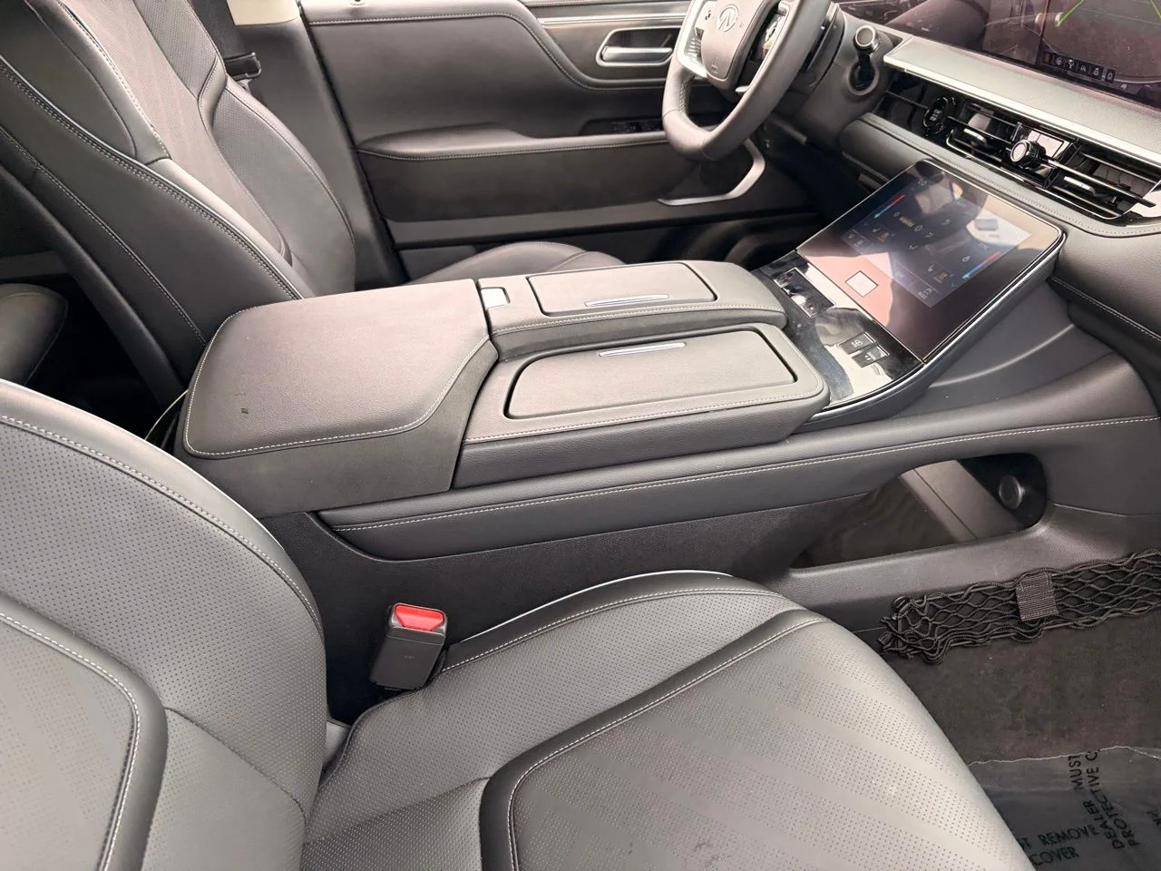 New 2026 Black Obsidian INFINITI LUXE image 10