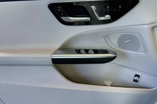 New 2026 Polar White Mercedes-Benz C 300 image 46