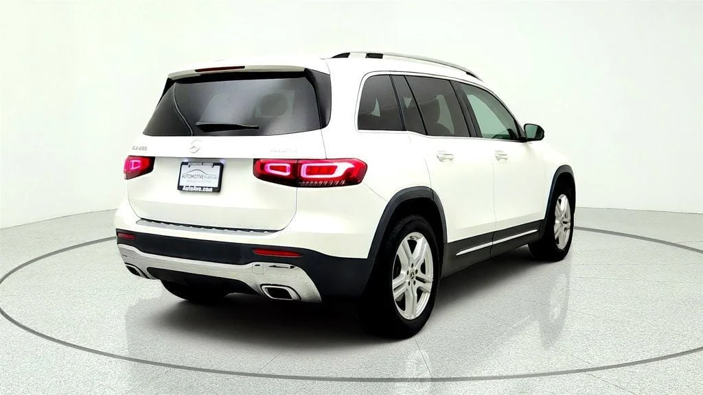 Used 2023 Polar White Mercedes-Benz GLB 250 4MATIC® SUV w/ Premium Package & Panorama Roof image 5
