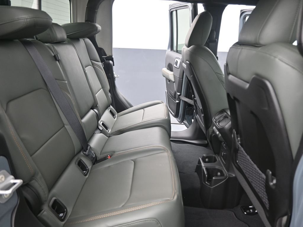 New 2026 Anvil Clearcoat Jeep Mojave image 14
