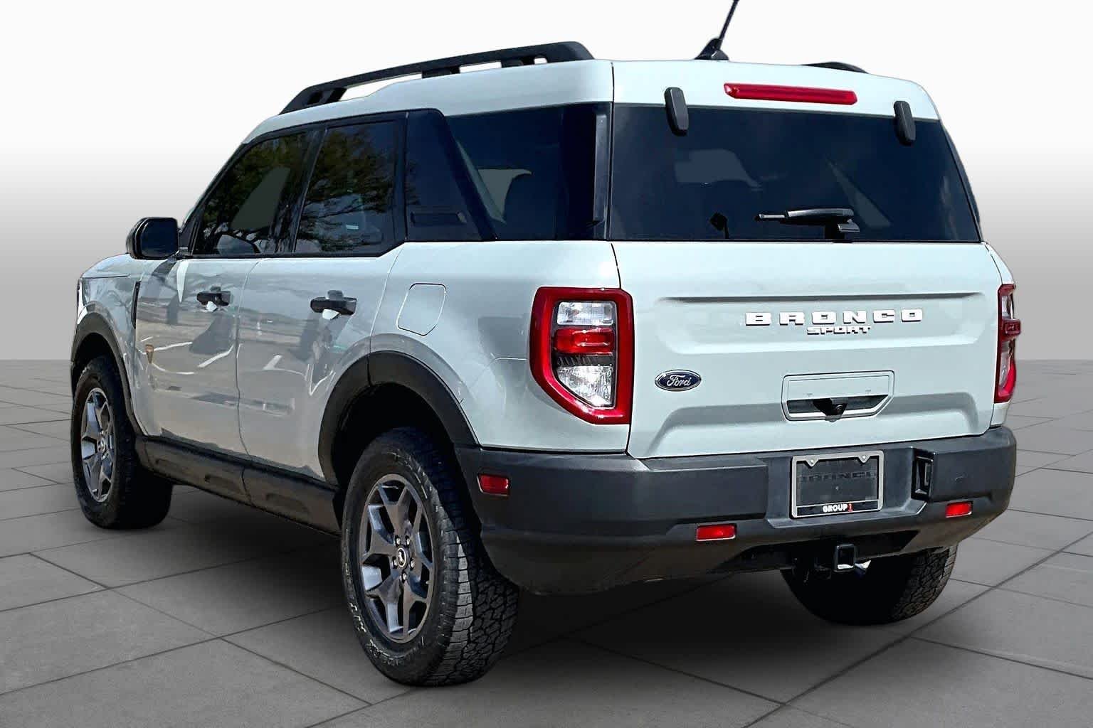 Used 2023 Cactus Gray Ford Badlands image 11