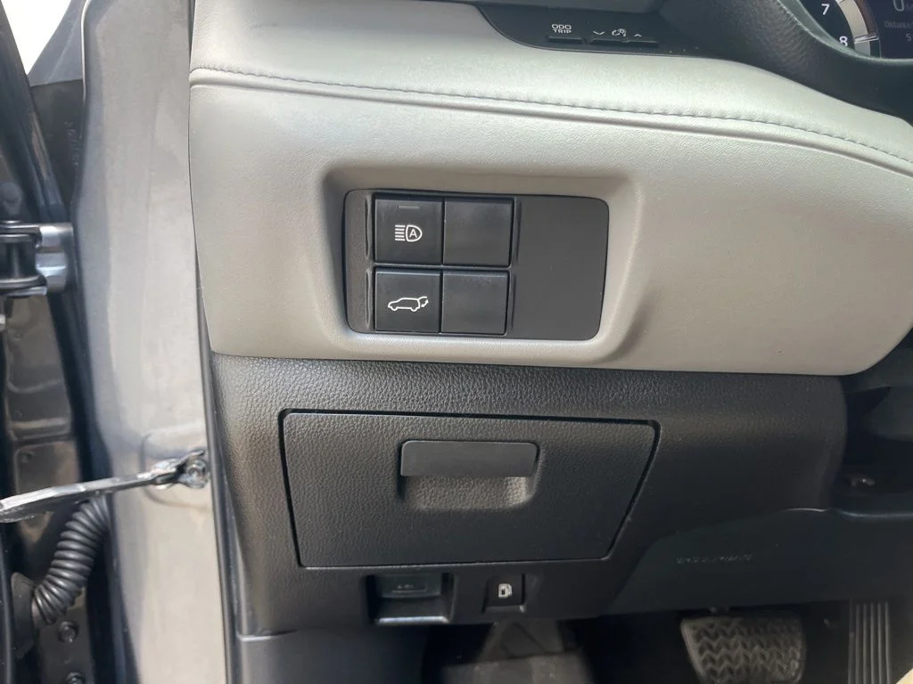 2020 Toyota Highlander XLE - Photo 20