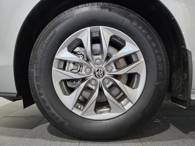 Used 2025 Silver Toyota XLE image 23
