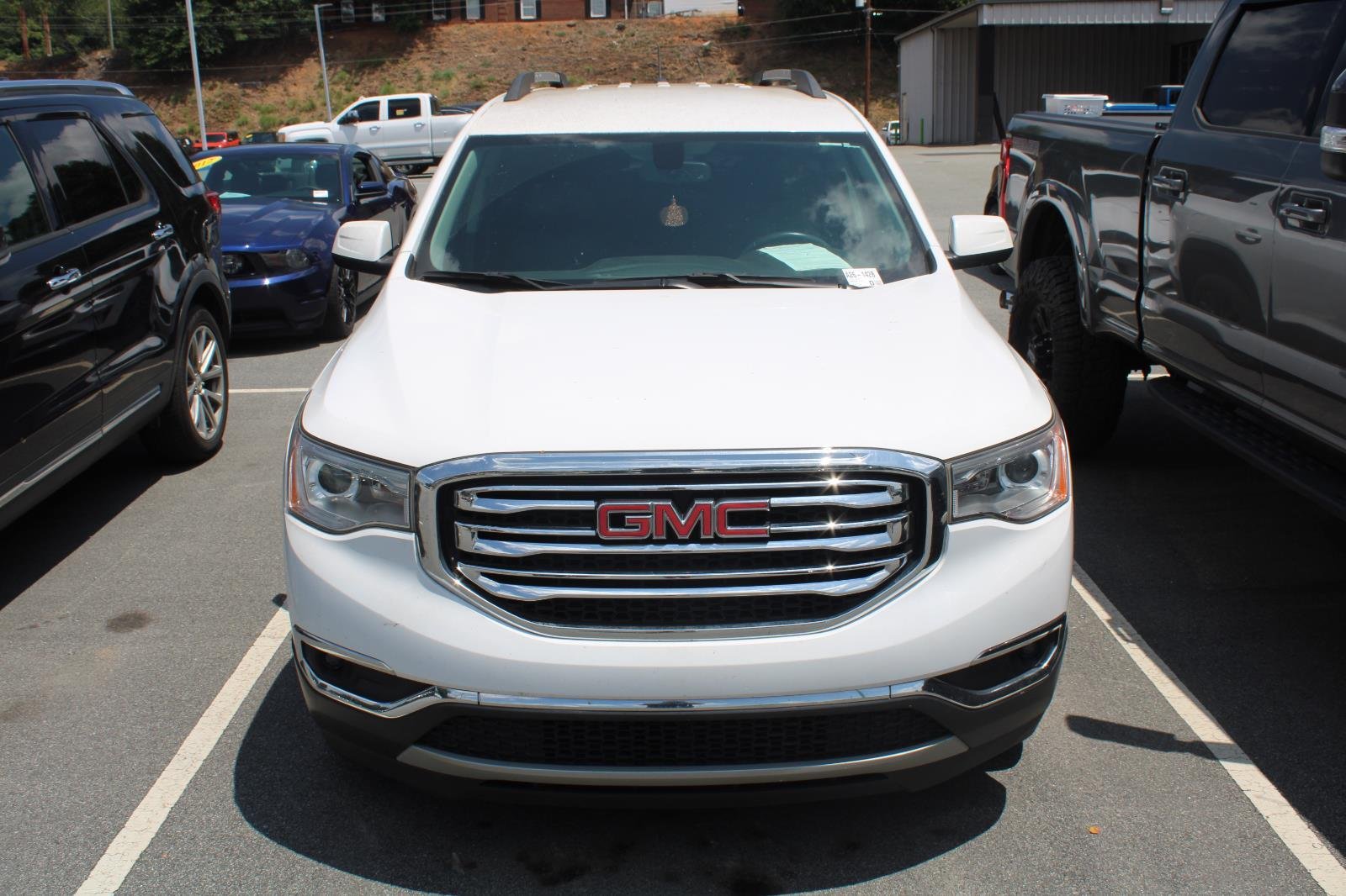 Used 2019 Summit White GMC SLT image 2