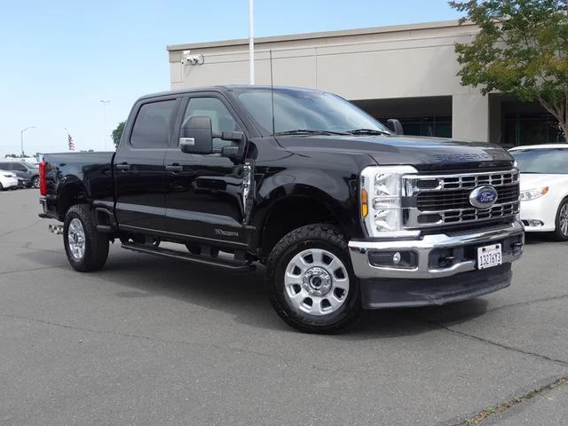 Used 2024 Black Ford XLT image 5