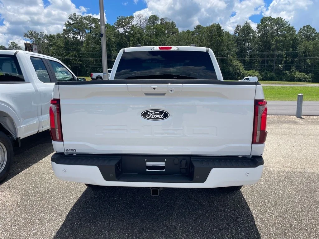 New 2026 Oxford White Ford Lariat® image 10