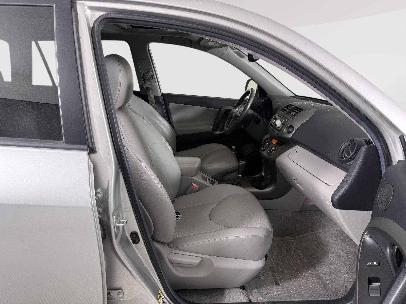 Used 2012 Classic Silver Metallic Toyota Limited image 17