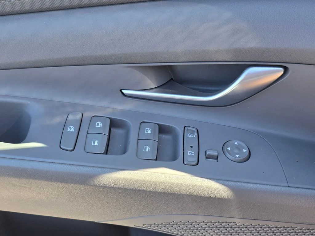 Used 2022 Blue Hyundai SEL image 29