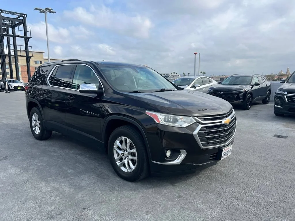 Used 2018 SABLE BROWN METALLIC Chevrolet LT Cloth image 3