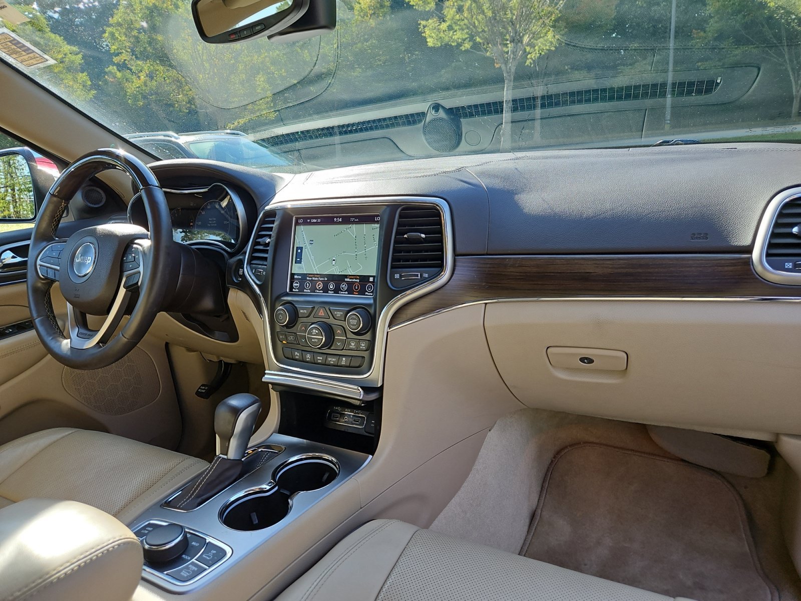 Used 2018 Red Jeep Overland image 16