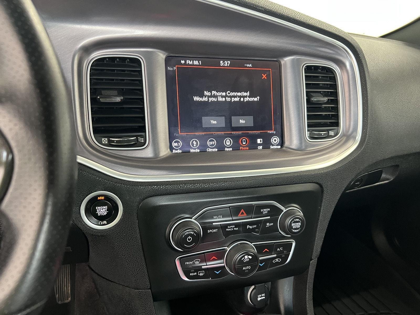 2019 Dodge Charger SXT - Photo 16