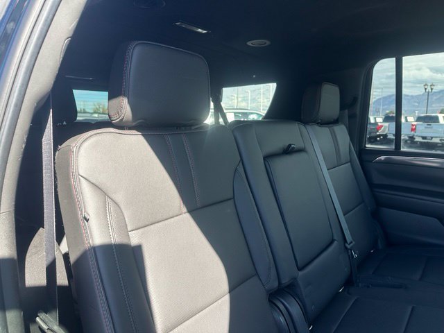 2022 Chevrolet Suburban RST - Photo 28