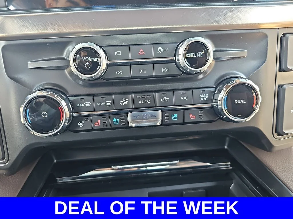 New 2026 Star White Metallic Tri-Coat Ford F-250® King Ranch® image 20