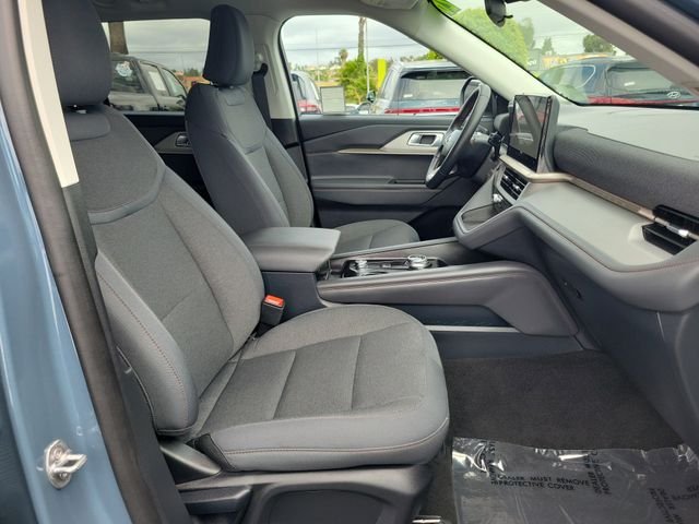 Used 2026 Vapor Blue Metallic Ford Active image 17