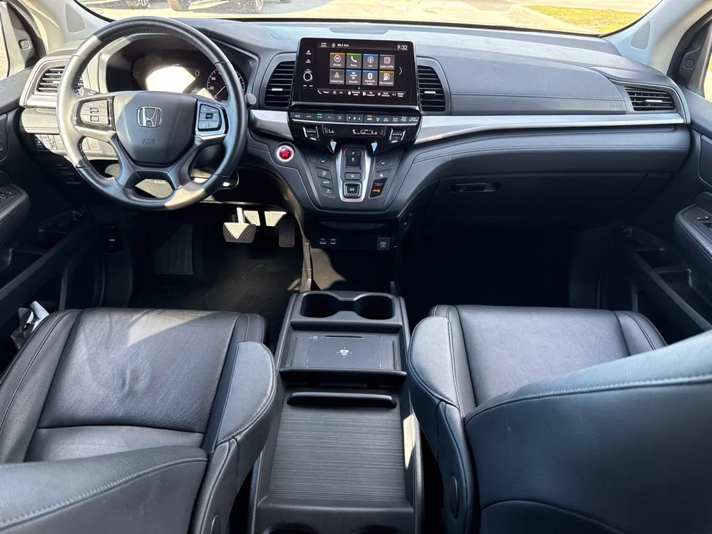 Used 2025 Gray Honda EX-L image 11
