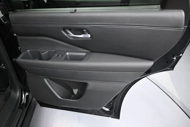 New 2026 Black Nissan SL image 12