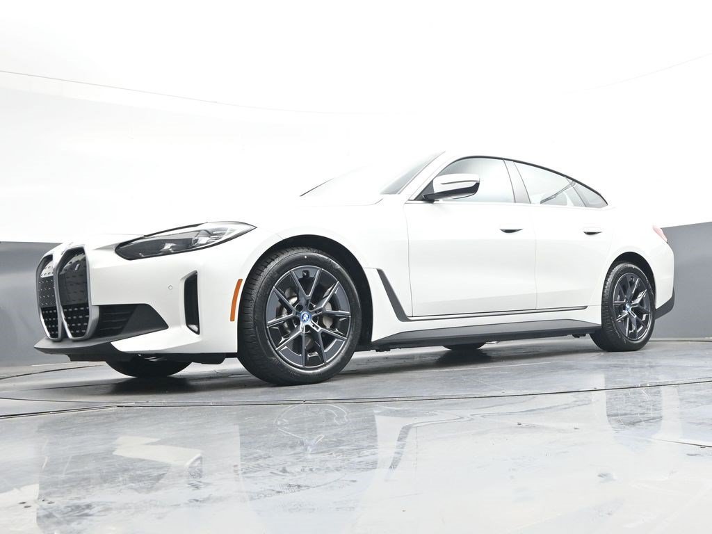 Certified Used 2024 Mineral White Metallic BMW eDrive35 image 35
