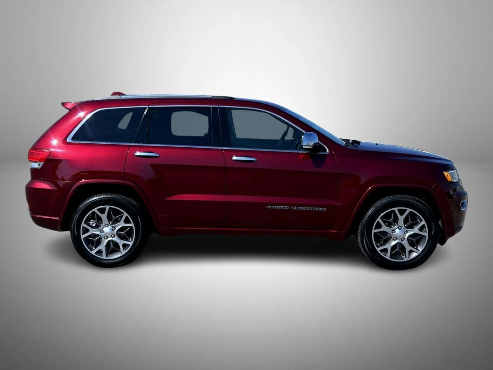 Certified Used 2017 Red Jeep Overland image 4