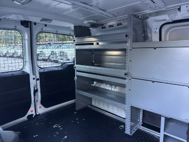Used 2022 White Ram Base image 18