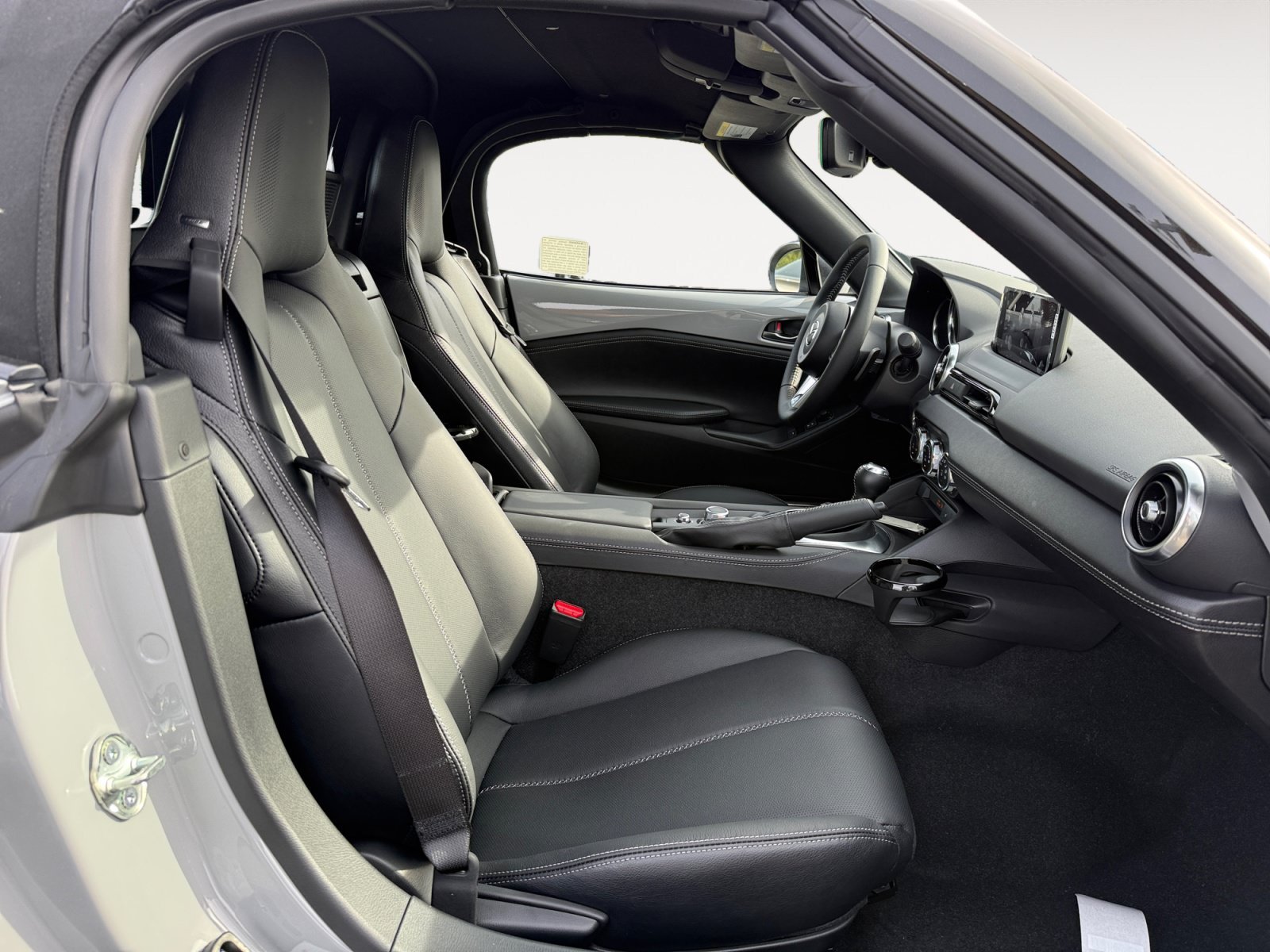 2026 Mazda MX-5 Miata Grand Touring - Photo 17