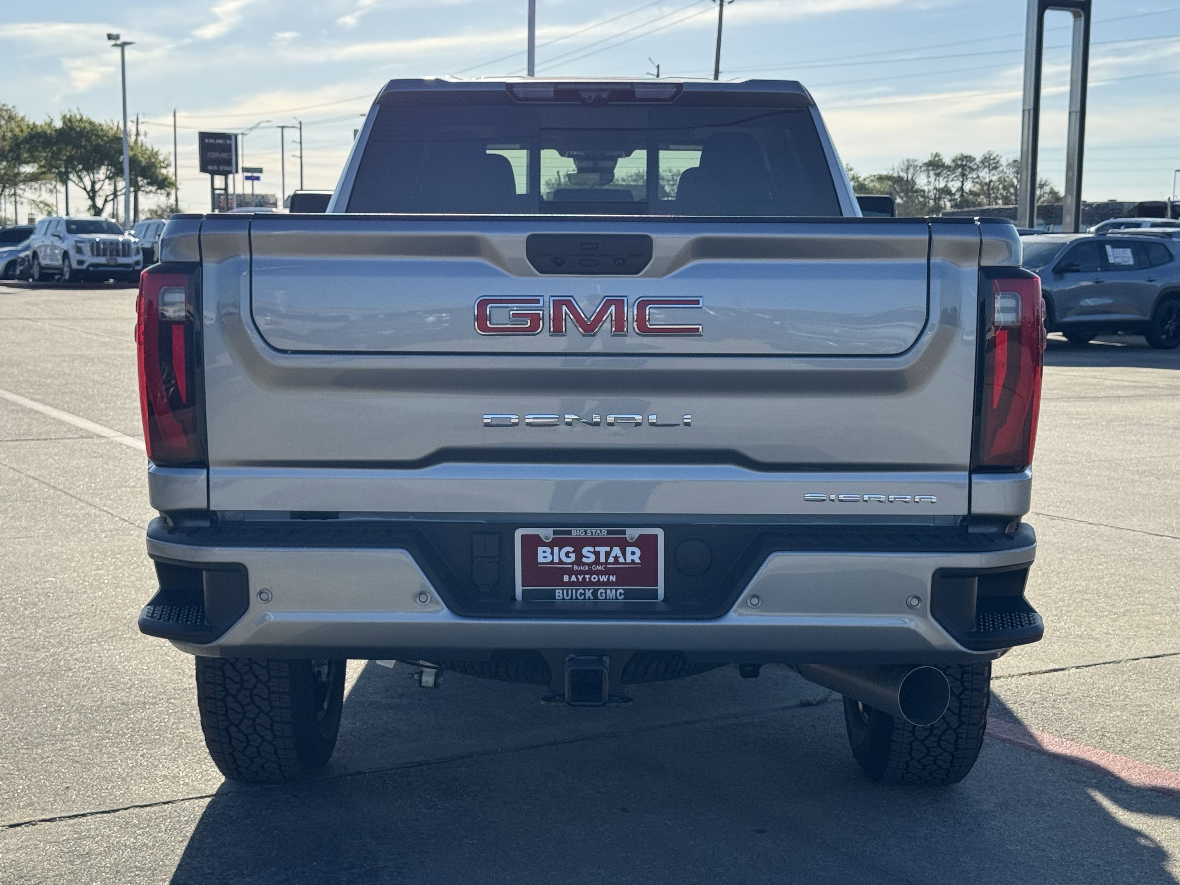 2026 GMC Sierra 2500HD Denali - Photo 8