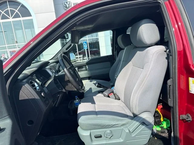 Used 2014 Red Ford XLT image 9