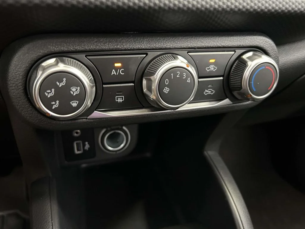 Used 2025 Blue Nissan S image 22