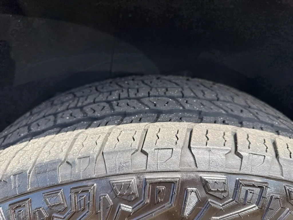 Used 2025 Black Chevrolet Z71 image 39