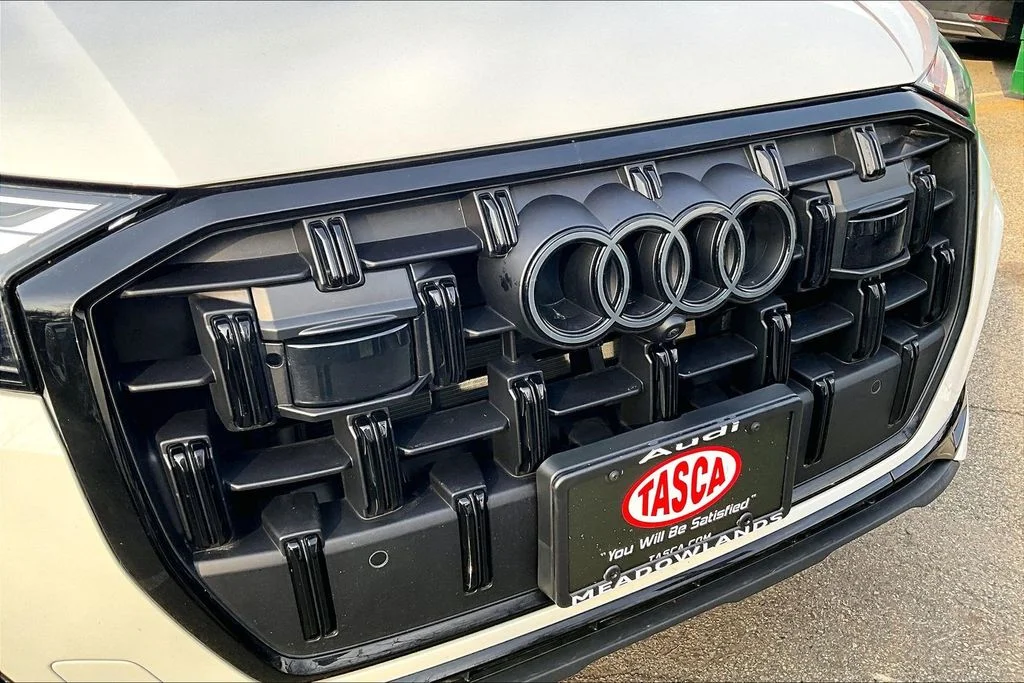 Used 2025 White Audi 55 Premium Plus image 33