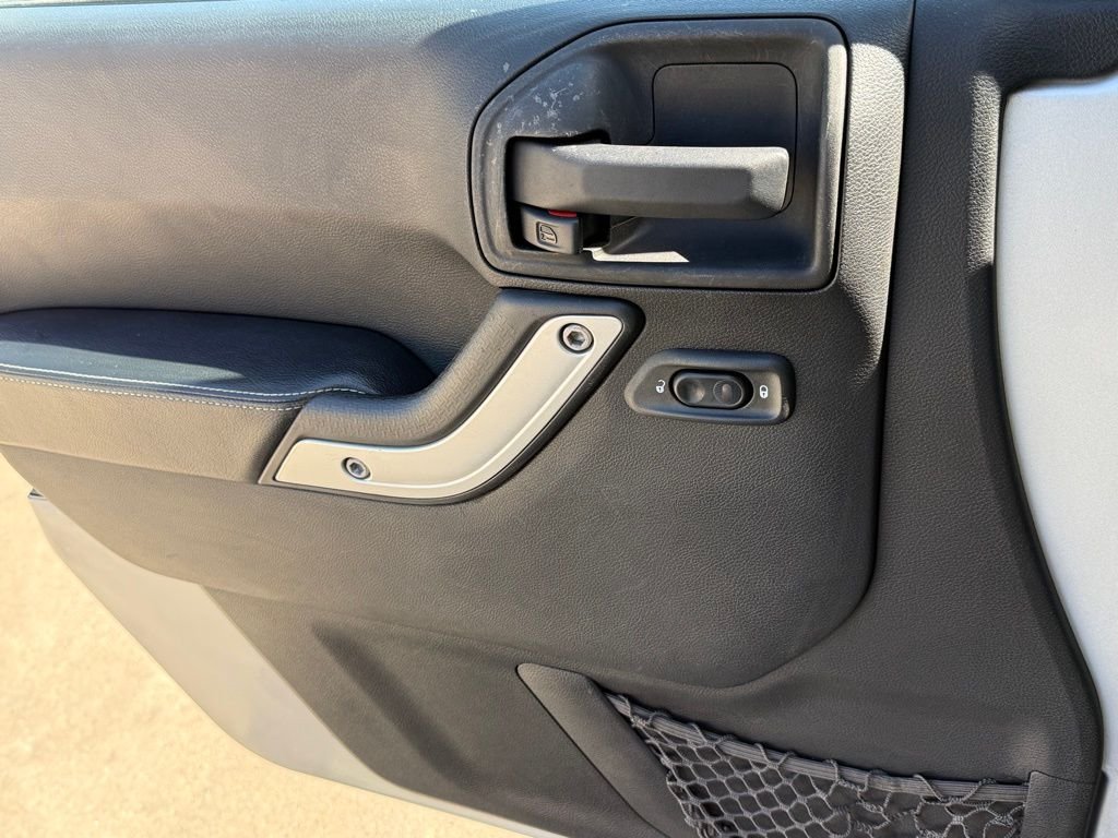 2012 Jeep Wrangler Rubicon - Photo 25