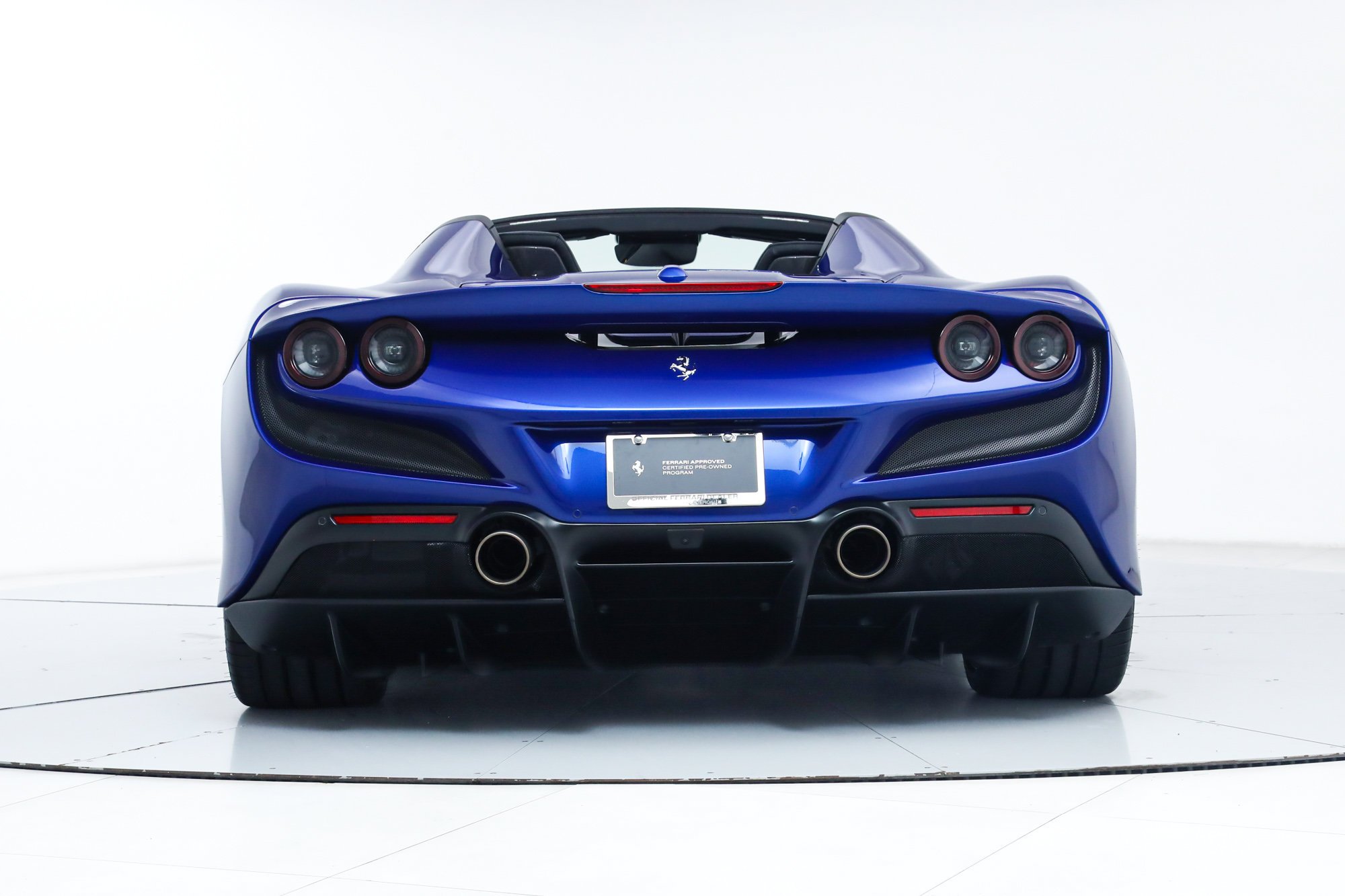 Used 2022 Blue Ferrari  image 9