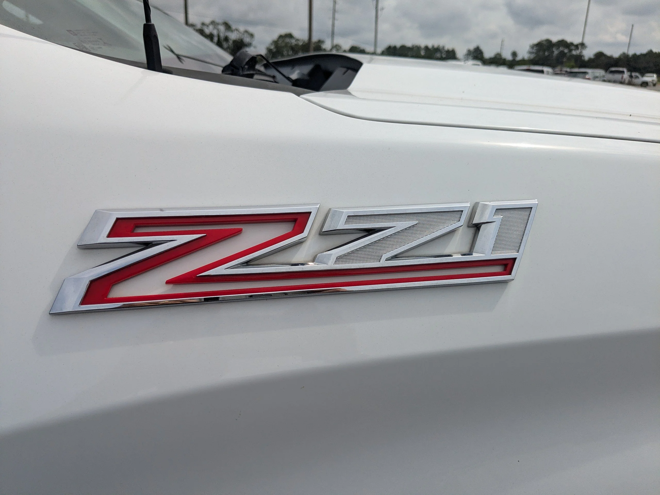 Used 2021 SUMMIT WHITE Chevrolet LT Trail Boss image 11