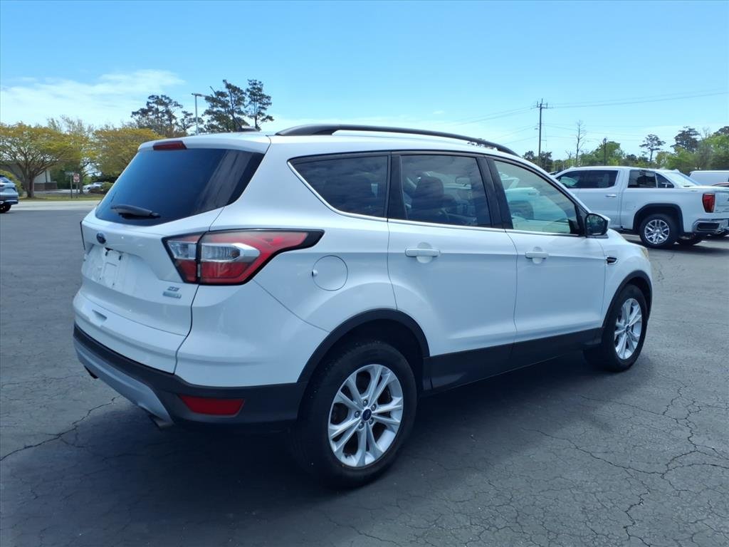 Used 2018 Ford Escape SE with VIN 1FMCU0GDXJUA11751 for sale in Morehead City, NC