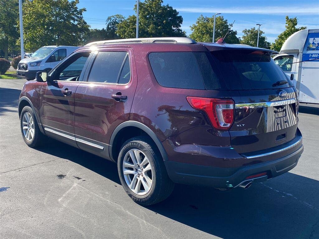 Used 2018 Burgundy Velvet Metallic Tinted Clearcoat Ford XLT image 9