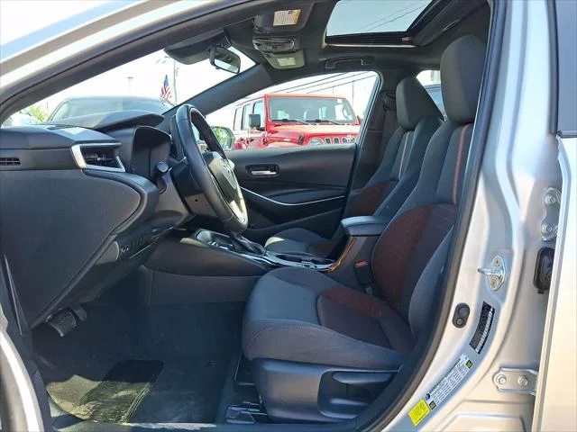 Certified Used 2024 CLASSIC SILVER METALLIC Toyota  image 17