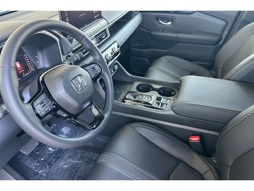 New 2026 Platinum White Pearl Honda RTL image 11