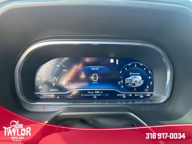 Used 2023 White Chevrolet LT image 17