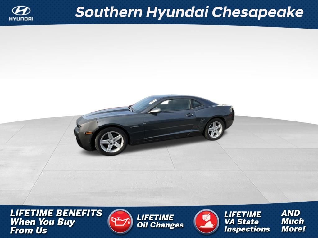 Used 2011 Gray Chevrolet 1LT image 1
