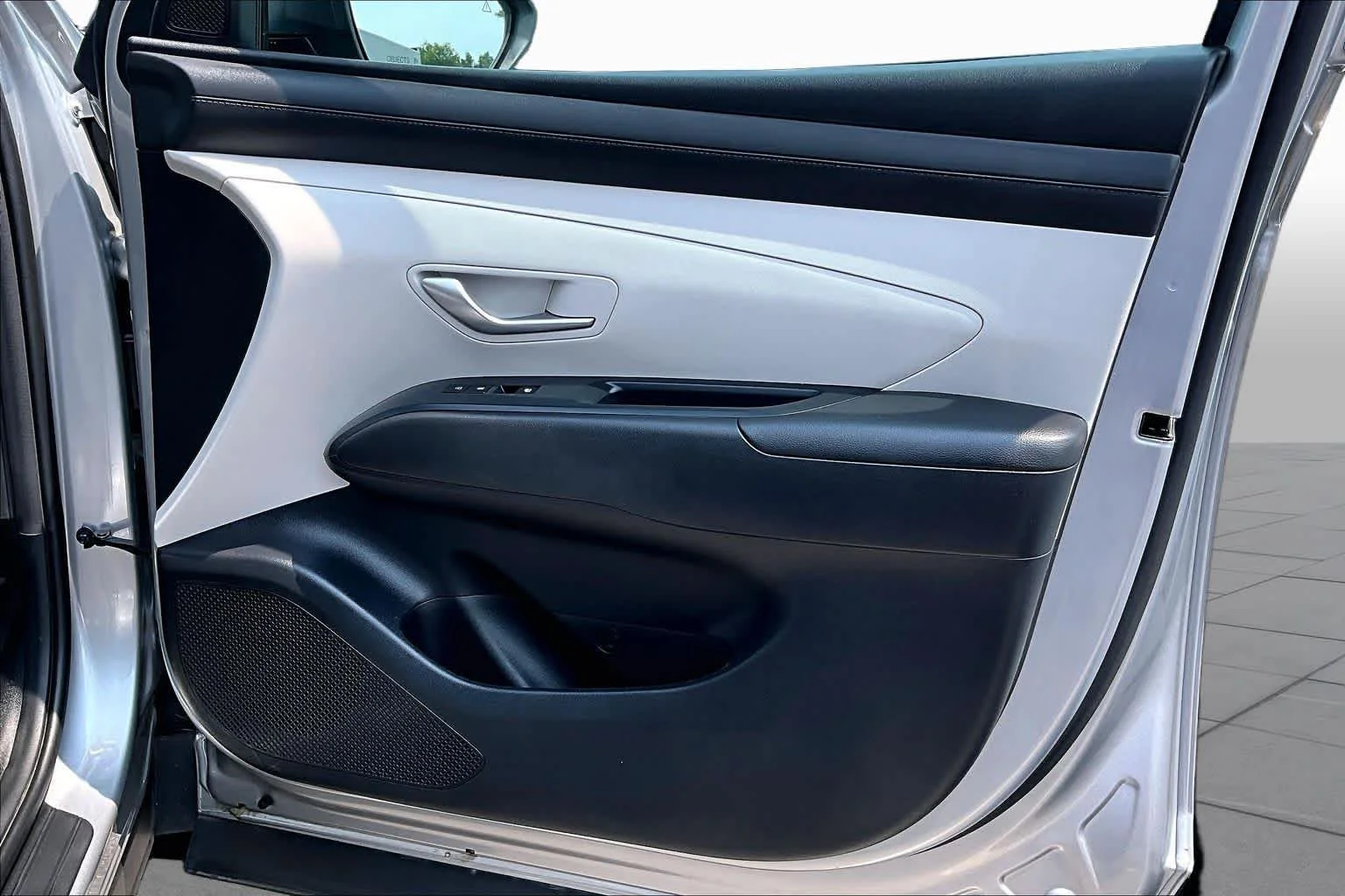 Used 2026 Shimmering Silver Hyundai SEL image 23