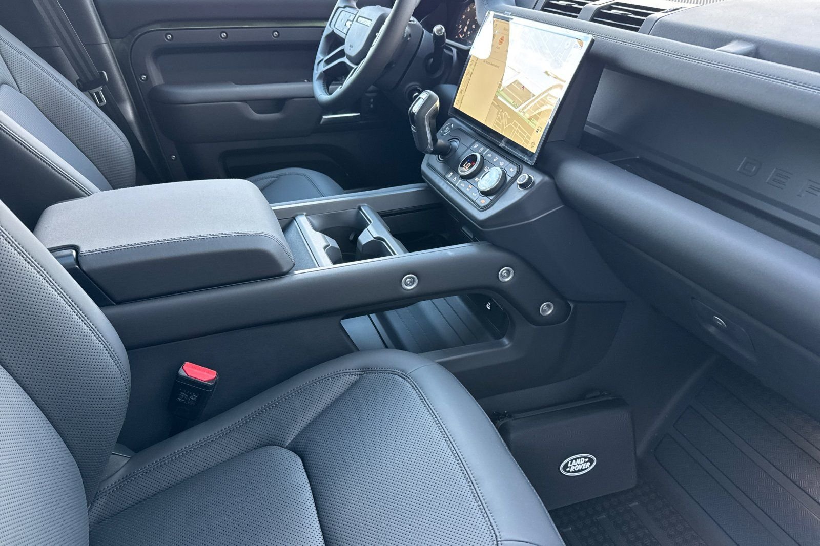 New 2026 Woolstone Green Land Rover S image 17