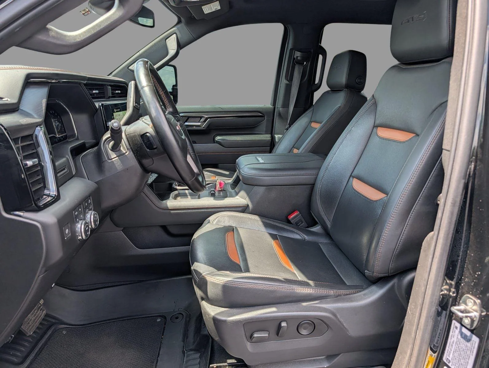 Used 2024 Onyx Black GMC AT4 image 14
