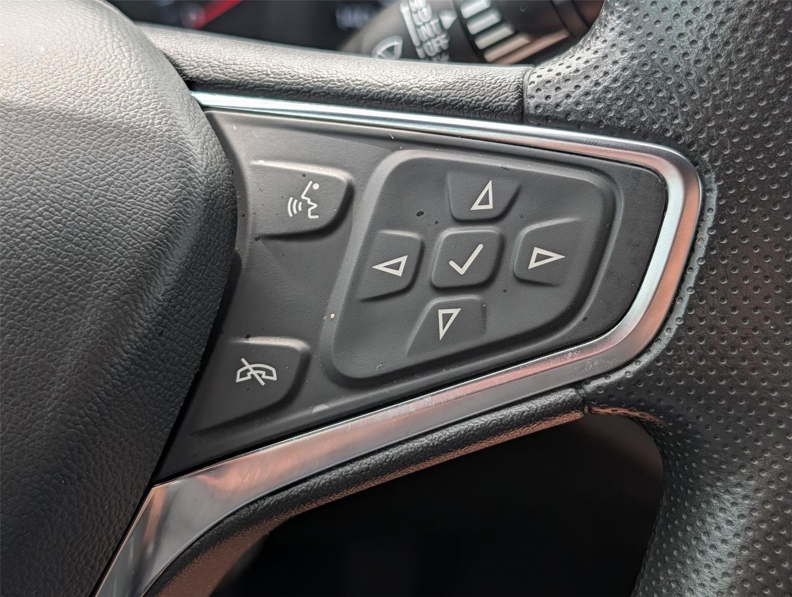 Used 2023 Mineral Gray Metallic Chevrolet LT image 24