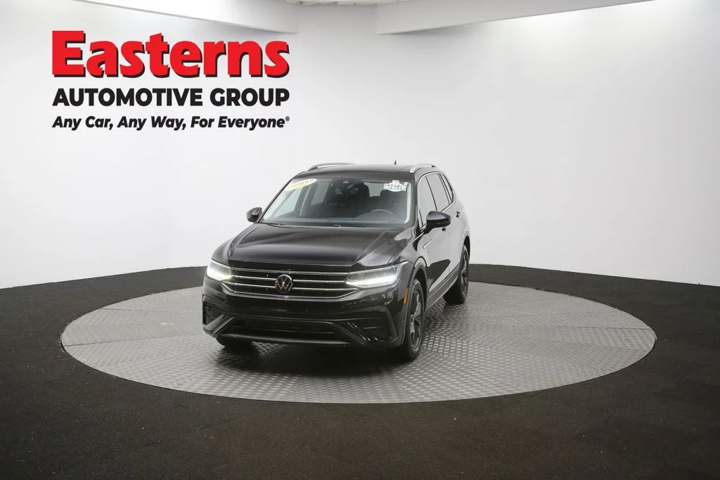 Used 2022 Black Volkswagen 2.0T SE image 52
